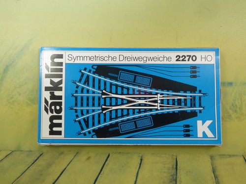 Märklin K-Gleis 2270 elektrische Dreiwegweiche OVP