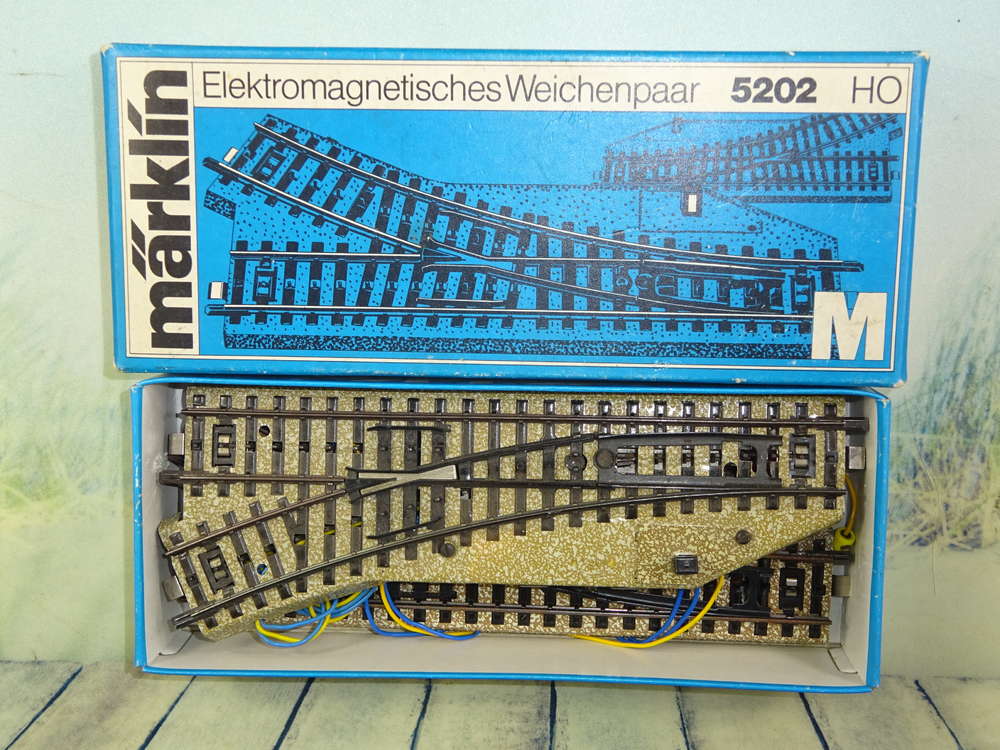 Märklin H0 5202 M-Gleis el Weichenpaar  FW3191 
