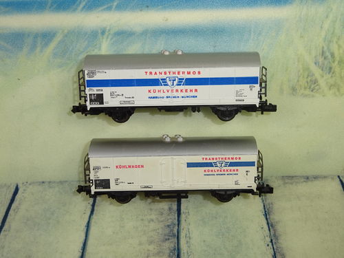 2 Transthermos Güterwaggons