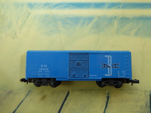 blauer Güterwagen BM
