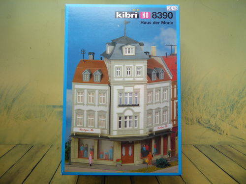 Kibri-Bausatz Nr. 8390_Haus der Mode H0