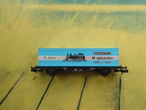 Fleischmann piccolo Container Waggon mit NEM