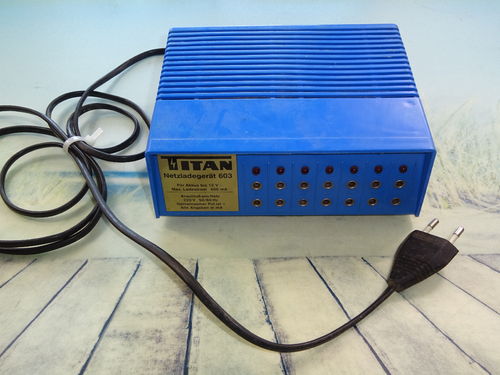 TITAN Netzladegerät 603 für Akkus bis 12 V max. 600 mA 220 V