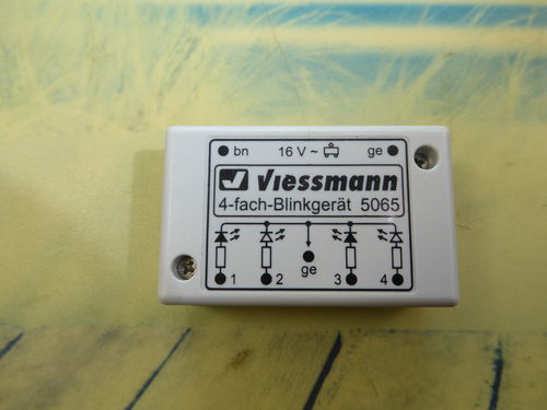 Viesmann 5065 - Vierfach-Blinkelektronik für Andreaskreuze